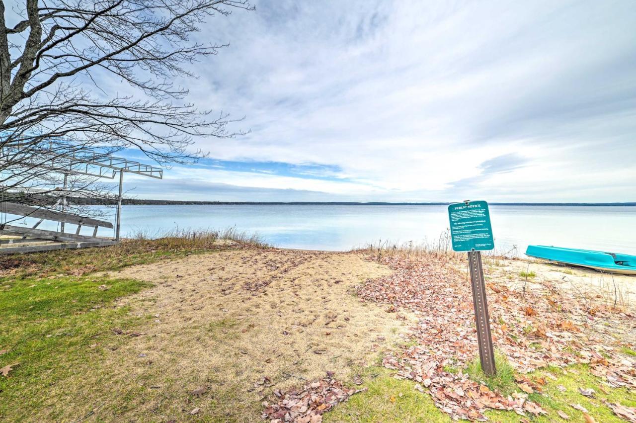 Higgins Lake Retreat - Hike, Swim, Relax! Roscommon Esterno foto